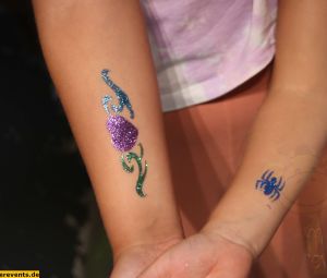 Engelhorn-Dinos-Basteln-Tattoos-0203.09.2022-15