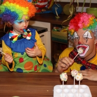 backen-mit-kindern-konfetti-cake-pops-fasching-party-17