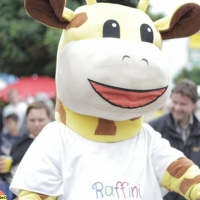 raffini-kinderevents-maskottchen-walk-act-15