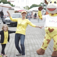 raffini-kinderevents-maskottchen-walk-act