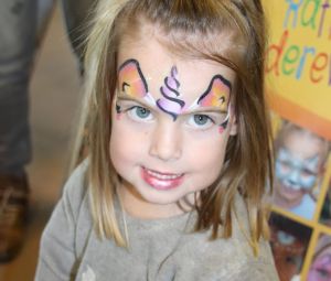 Facepainting-Advent-Basteln_Weisenheim-am-Berg-2022-31