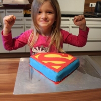 superman-kuchen-kindergeburtstag-18