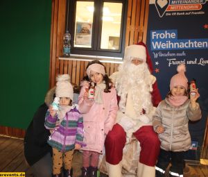 Nikolaus-Besuch_Adventsbasteln_Mannheim_2022-30