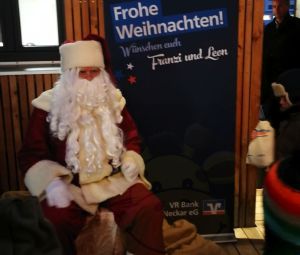 Nikolaus-Besuch_Adventsbasteln_Mannheim_2022-38