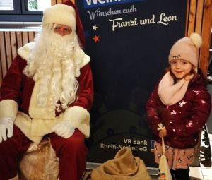 Nikolaus-Besuch_Adventsbasteln_Mannheim_2022-59