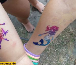 Glitzer-Tattoos-Sommerparty-47