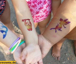 Glitzer-Tattoos-Sommerparty-48