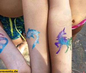 Glitzer-Tattoos-Sommerparty-77