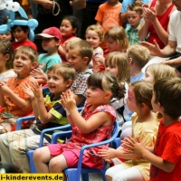 publikum-bilder-shows-kinderfest-hauptbahnhof-mannheim-20-07-52