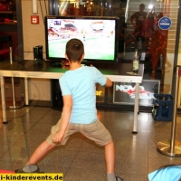 spiel-bastel-stationen-kinderfest-hauptbahnhof-mannheim-20-07-34